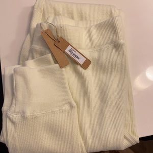 SKIMS new with tags size large ribbed leggings
